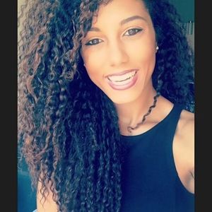 Meet your Posher, Devan